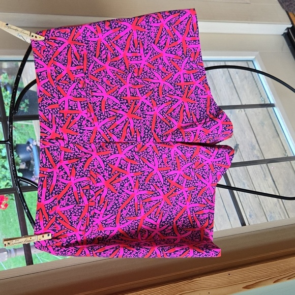 Lilly Pulitzer Callaway Knit Passion Fruit Pink Star Chasing Summer Sz 12 Shorts - Picture 5 of 14